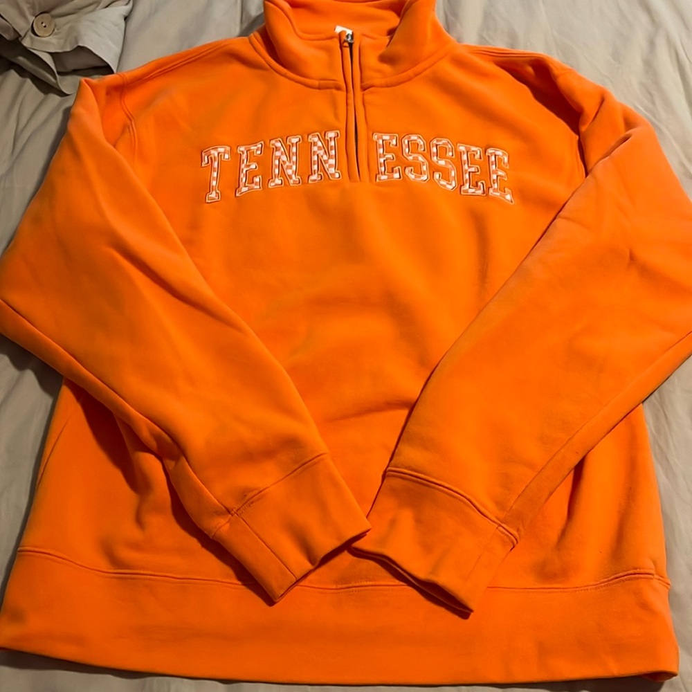 University of Tennessee oversized zip- small